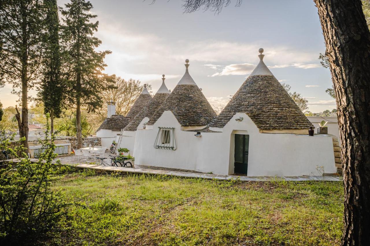 Ad Un Passo Da Cisternino - Trulli Con Foresta, Bici E Barbecue Exterior foto